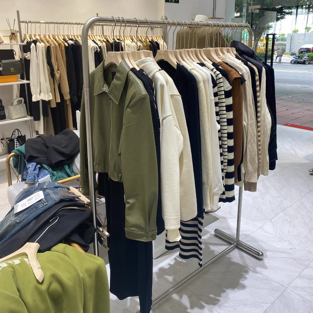 New Simple Silver Stainless Steel Wall Hanging Clothes Rail Women's Clothing Shop Fashion Simple Floor-Standing Shelf Display DL2369 DE-LIANG