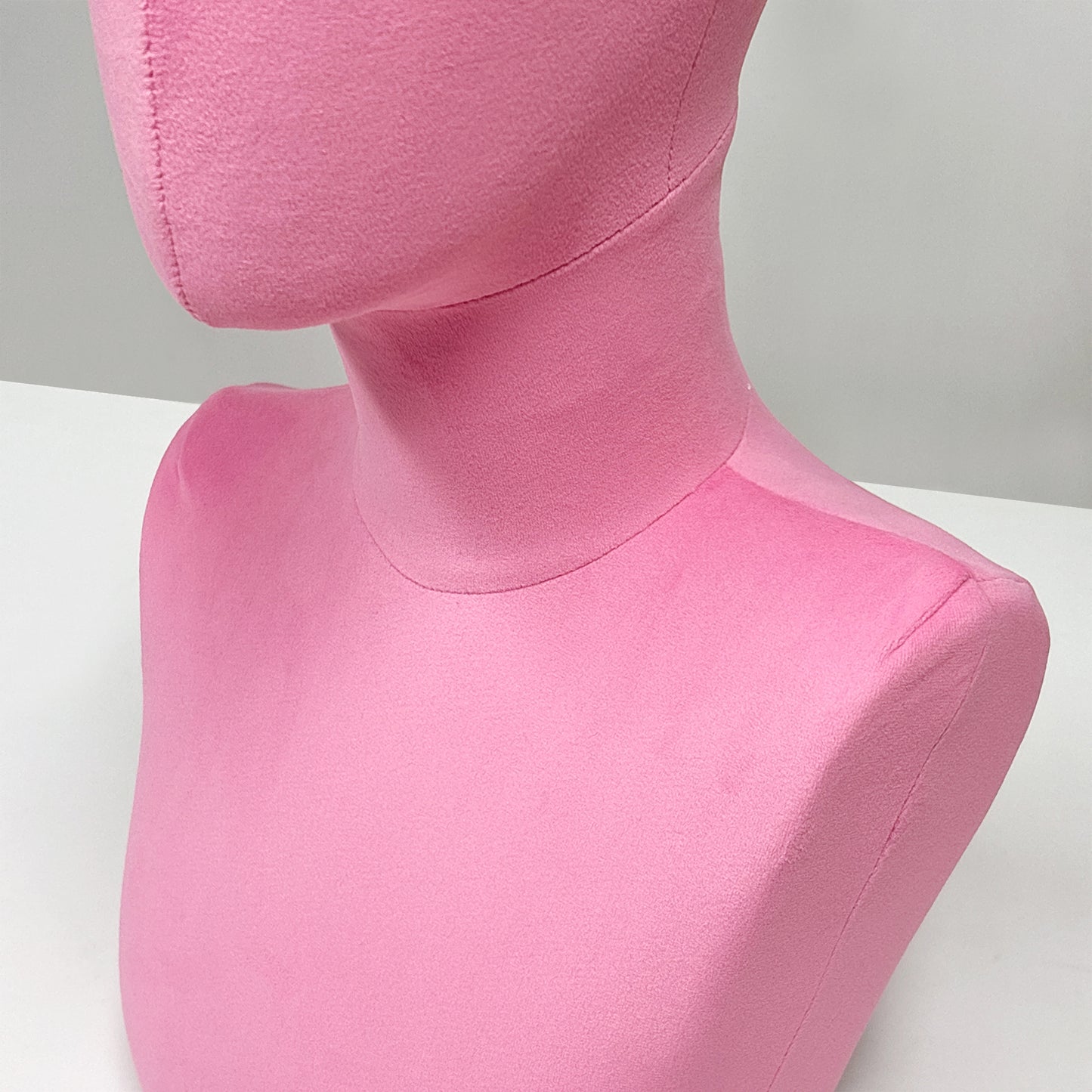 DE-LIANG Suede Mannequin Head Torso Display Stand,Soft Pinnable Foam Wig Head for Hats, Wigs, Jewelry,Accessories | Boutique Window Display Prop | Black / Pink