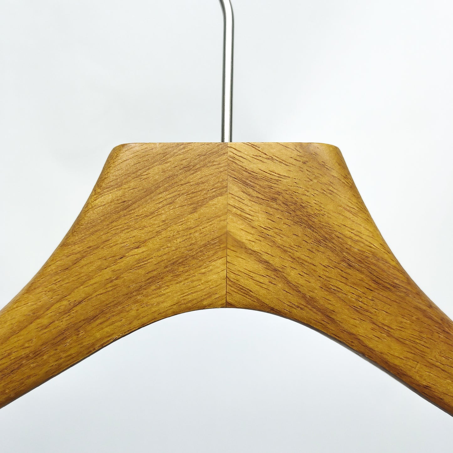 DE-LIANG Luxury Brown Wooden Hangers