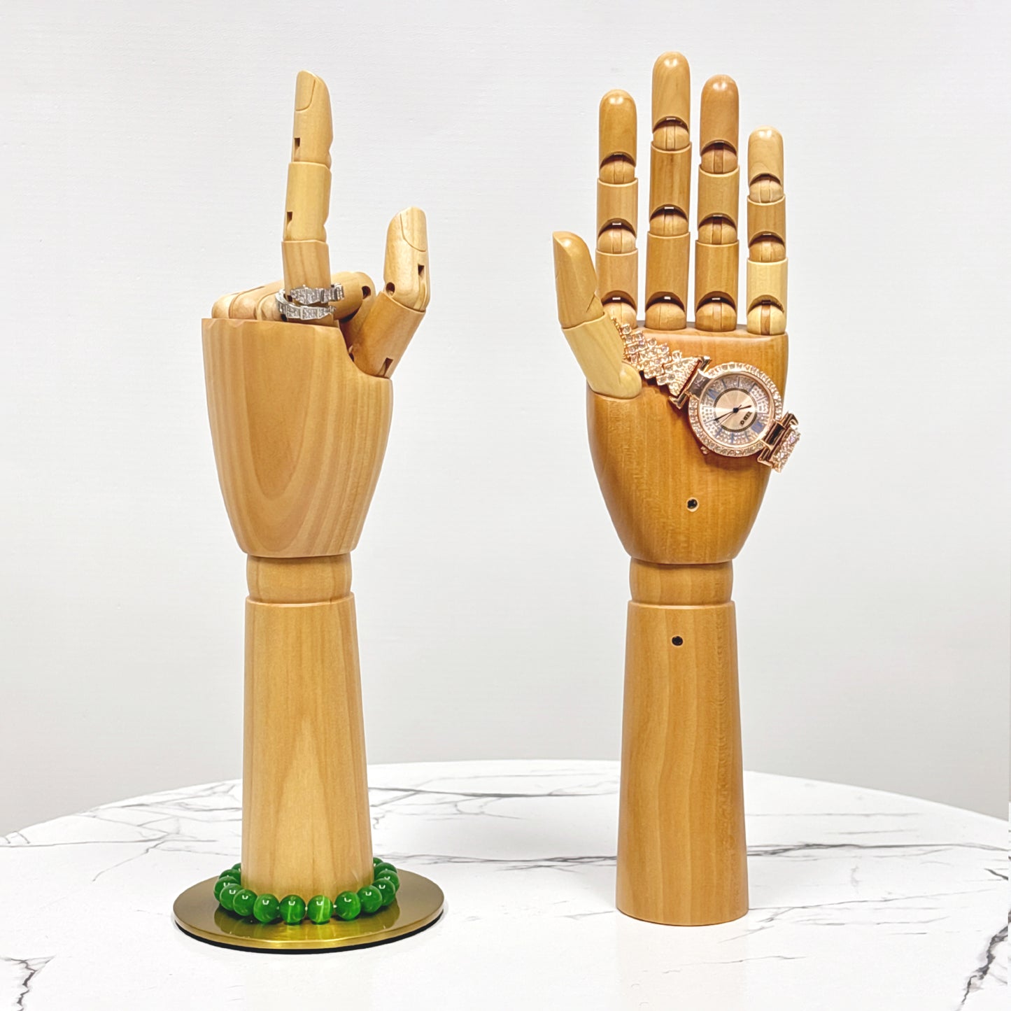 DE-LIANG Mannequin Hand,Wood Art Mannequin Hand Model Statue,Sketching, Painting,Articulated Wooden Female Hand, Natural Wood Color About 31cm*1pcs