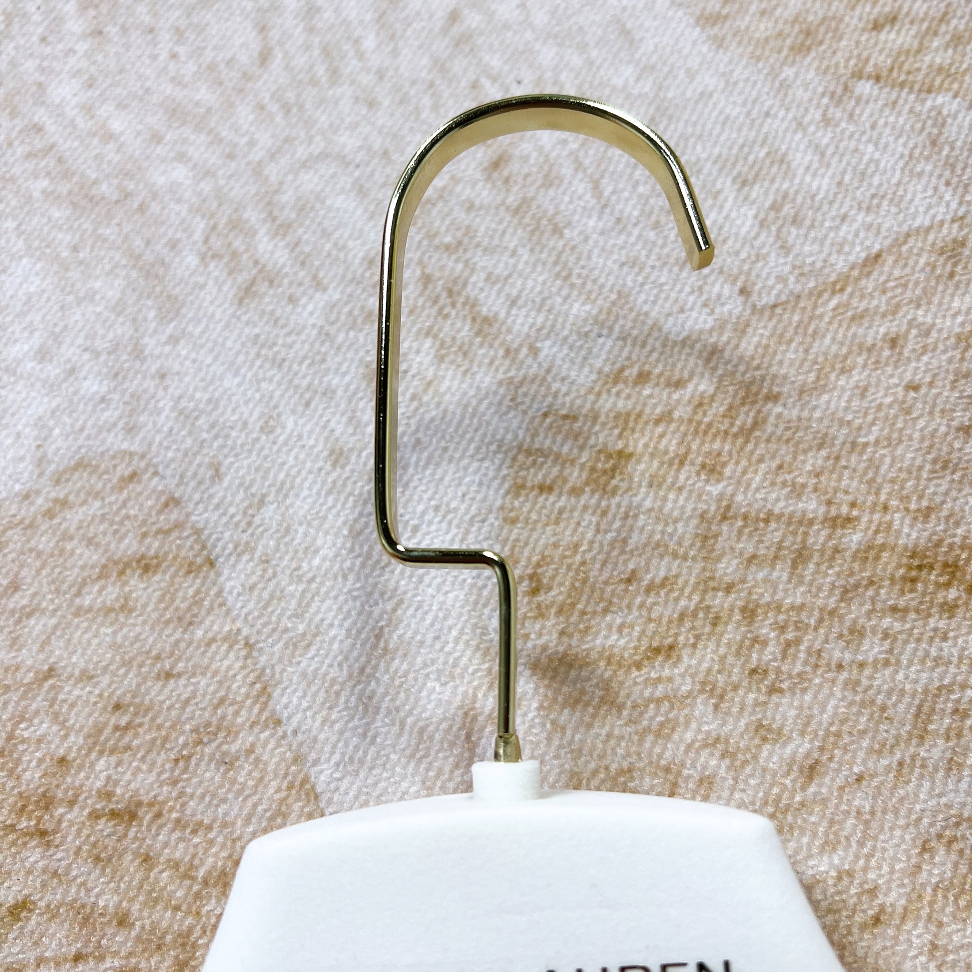 DE-LIANG White Velvet Plastic Hanger for Coat Pants Trouser, Men Woman Wedding dress bridal veil clothing hanger, velvet hanger customize(50PCS) DE-LIANG