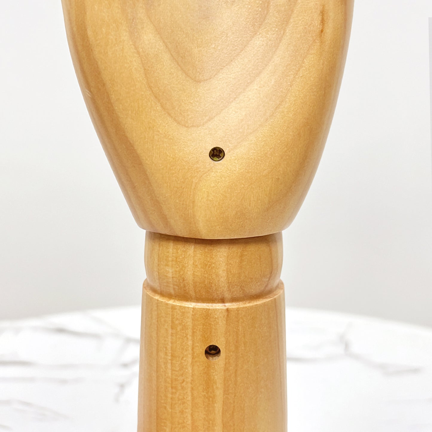 DE-LIANG Mannequin Hand,Wood Art Mannequin Hand Model Statue,Sketching, Painting,Articulated Wooden Female Hand, Natural Wood Color About 31cm*1pcs