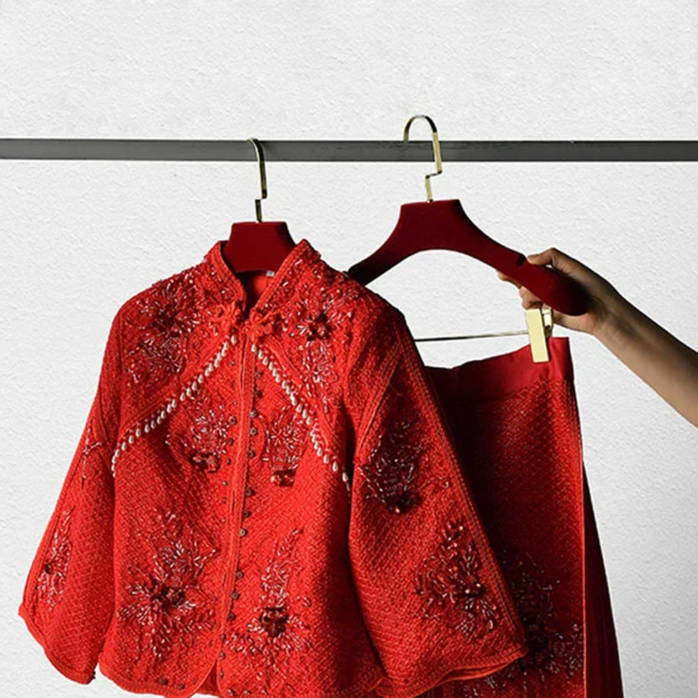 DE-LIANG Red Velvet Plastic Hanger for Coat Dress, Flocking Hanger Wedding Dress Bridal Veil Clothing Hanger,Velvet Hanger Customize DL2424 DE-LIANG