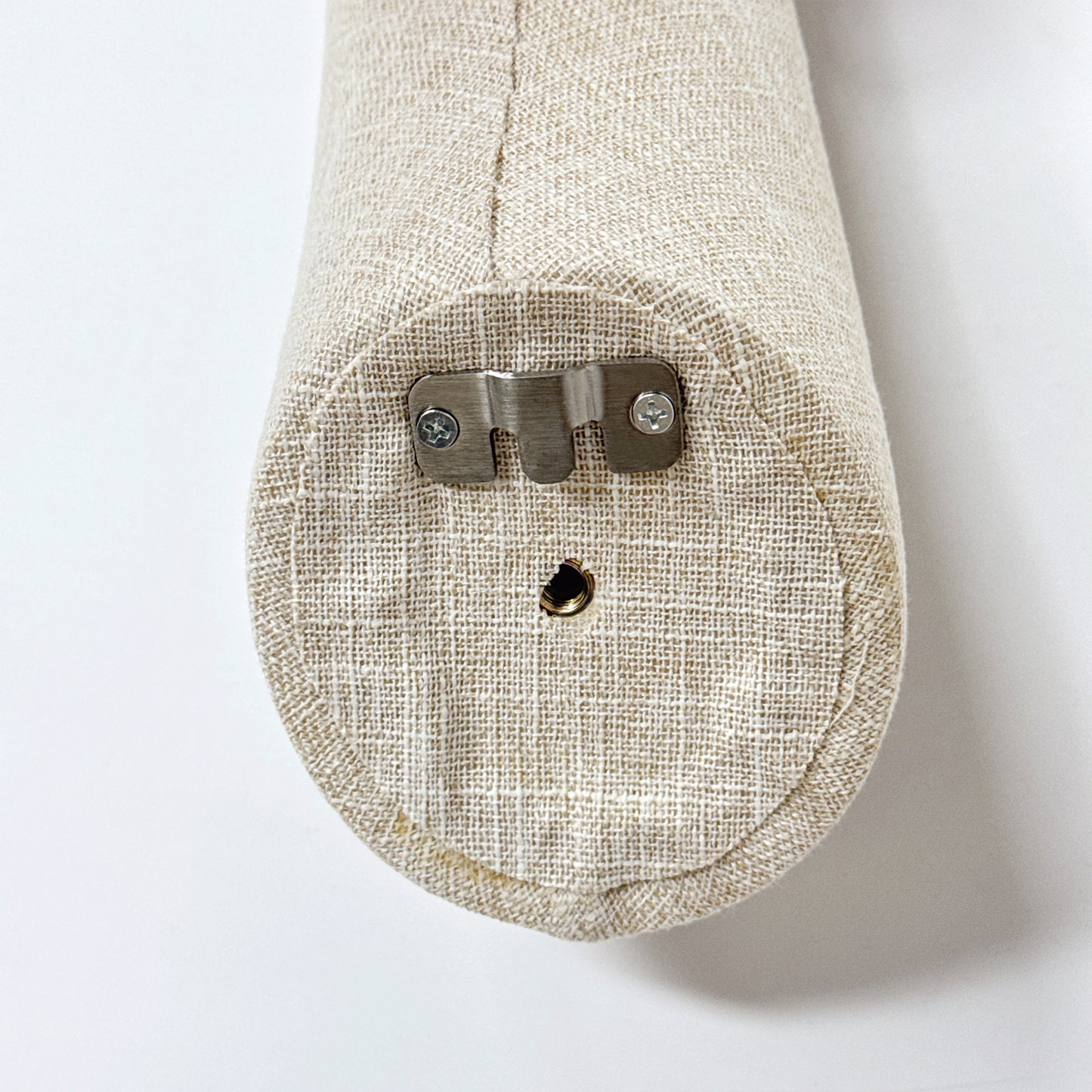 DE-LIANG Long Neck Wall Mount Mannequin Head in Bamboo Linen Fabric, Beige Foam Display Head with Hinge and Screws for Hats Wigs Scarves Jewelry