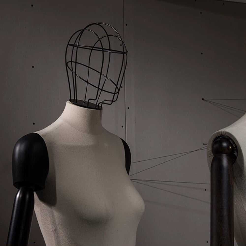 DE-LIANG Female Full Body Mannequin/Standing With Hands and Head Full Body Mannequin Display Props, Window Display DL0054 DE-LIANG