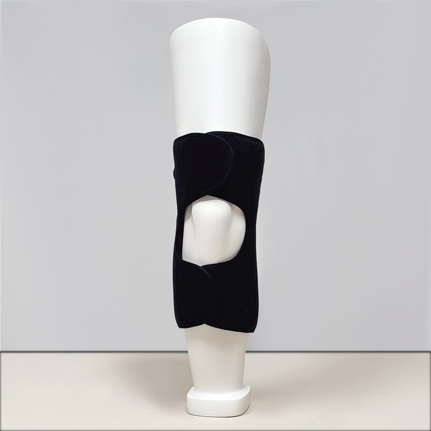 DE-LIANG Fiberglass Fashion Male Sport Mannequin Torso,Elbow,Arms,Waist And Hip Protector Props,Silver Mannequin Props for Athletic Brace Display