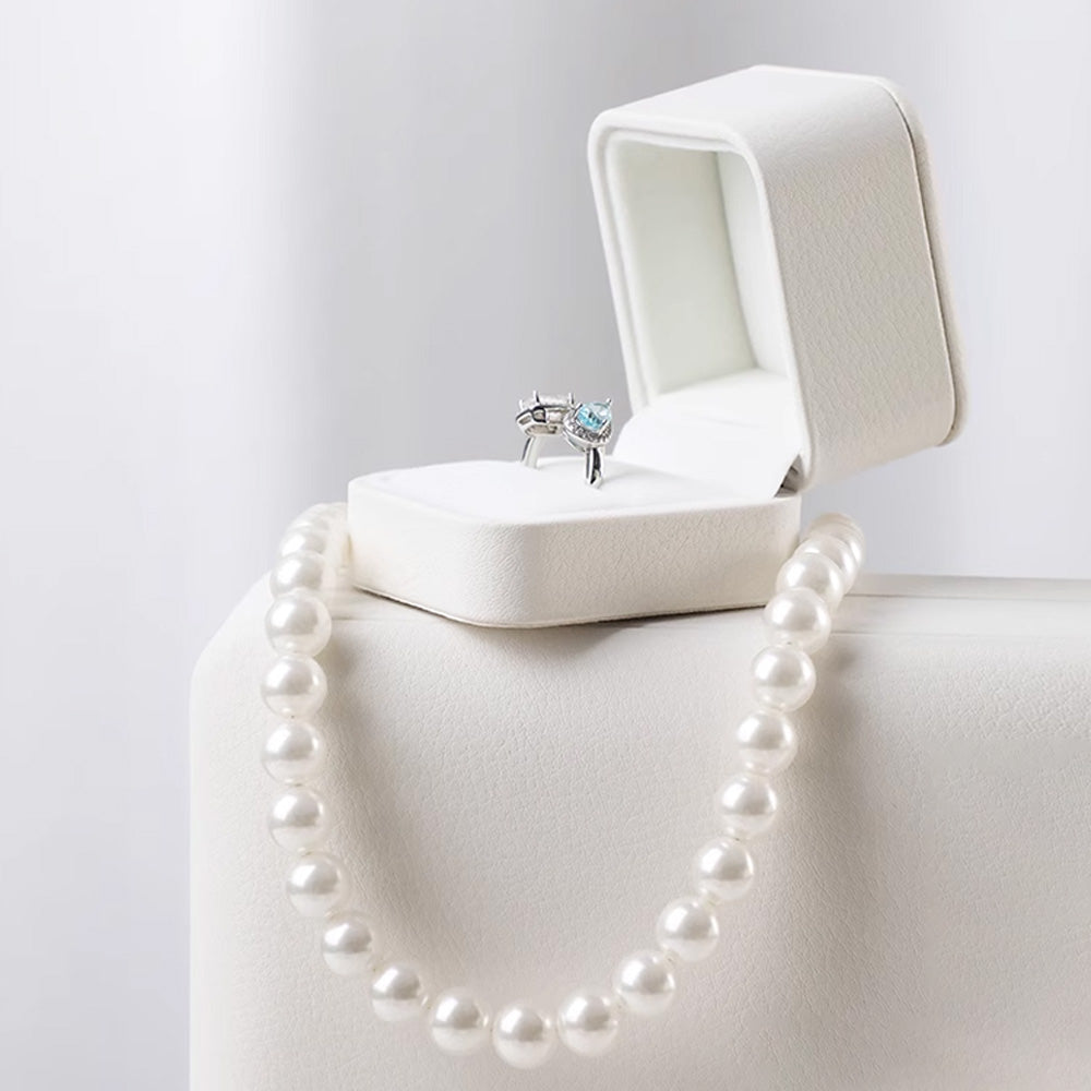 DE-LIANG Luxury Jewelry Storage Box,Travel Jewelry Case, Small Jewelry Box Portable Jewelry Travel Organizer Display Storage Case for Rings Earring Necklace Bracelet, Gift for Women,PU Leather & Velvet,White DL2553