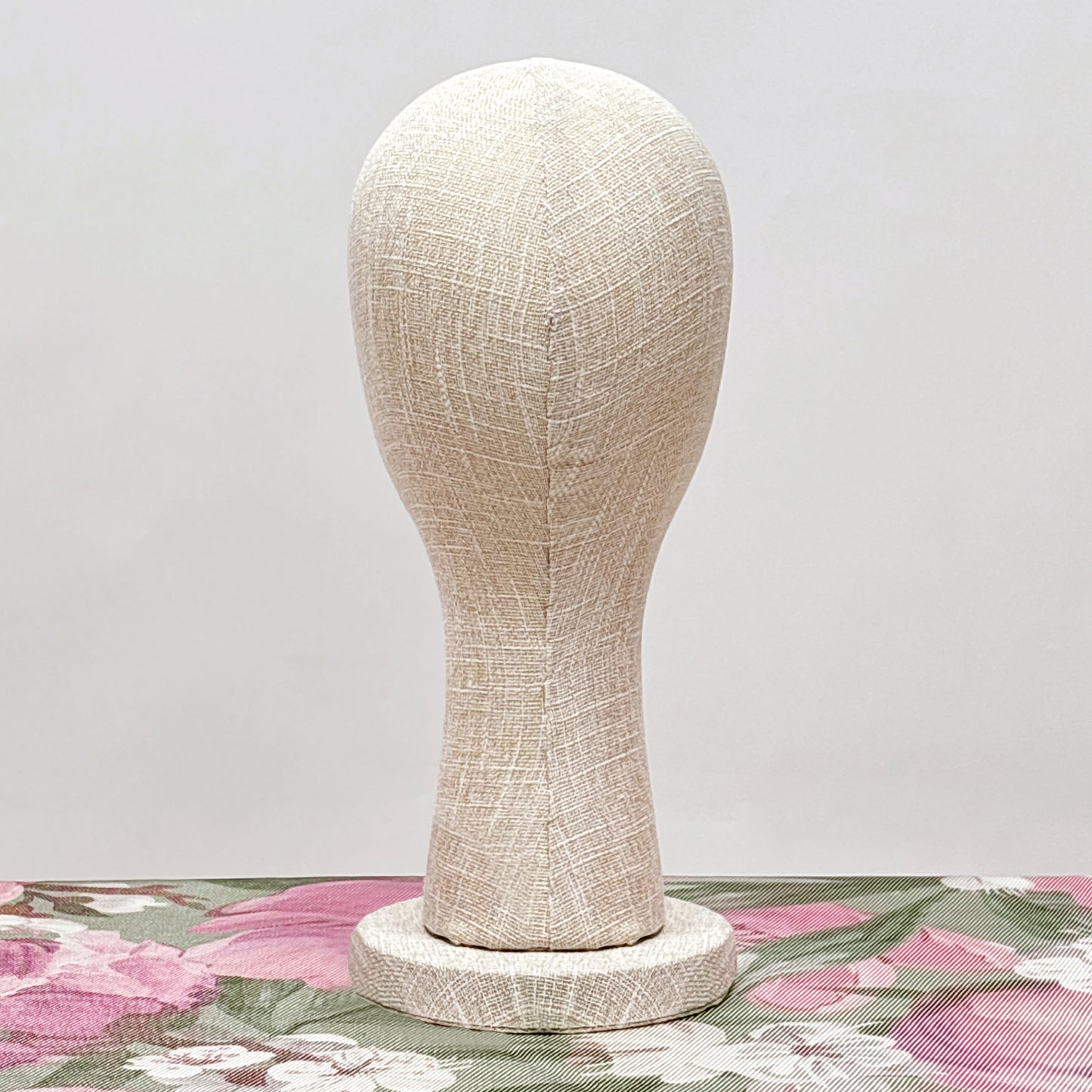 DE-LIANG Bamboo Linen Fabric Mannequin Head – Display Stand for Wigs/Hats /Jewelry