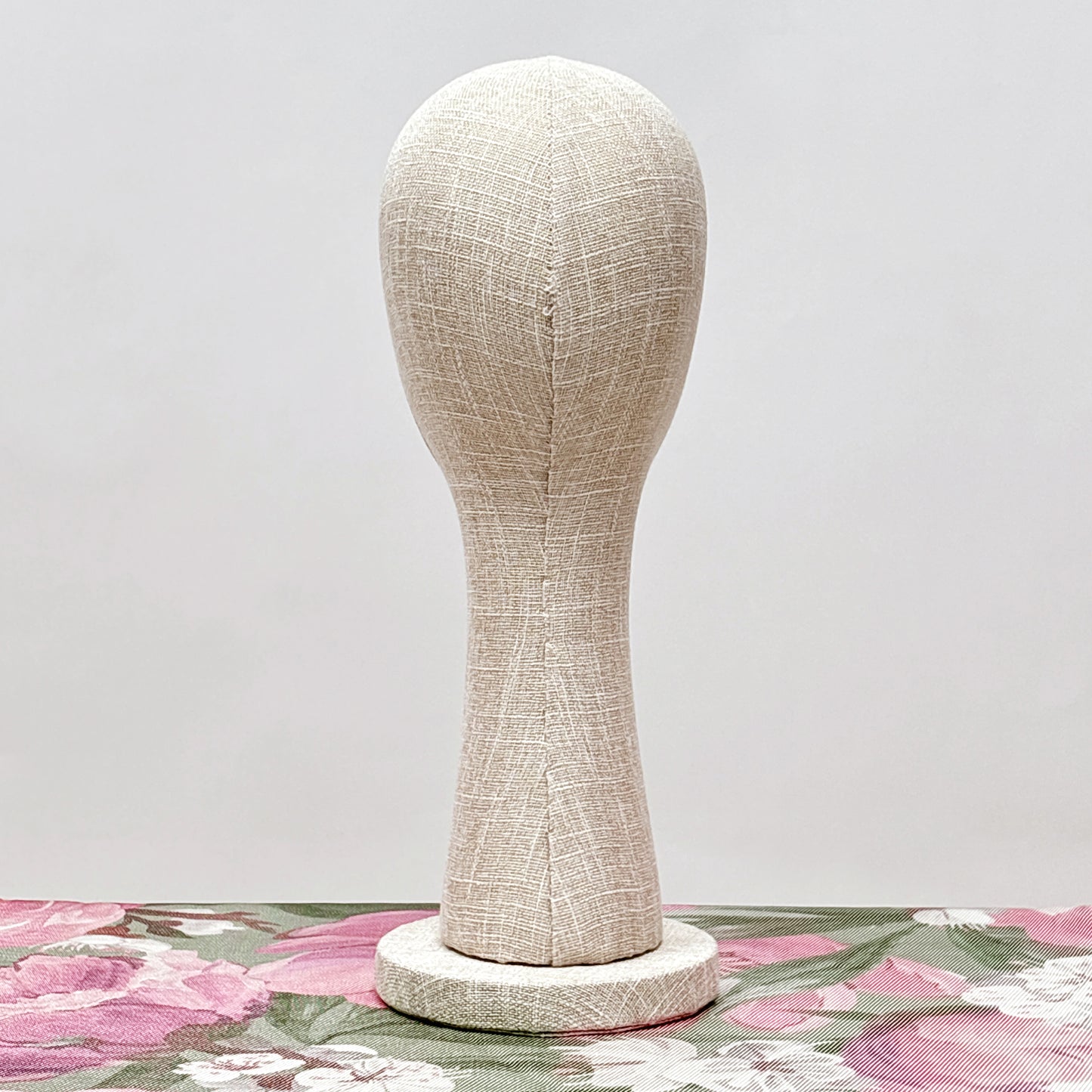 DE-LIANG Bamboo Linen Fabric Mannequin Head – Display Stand for Wigs/Hats /Jewelry