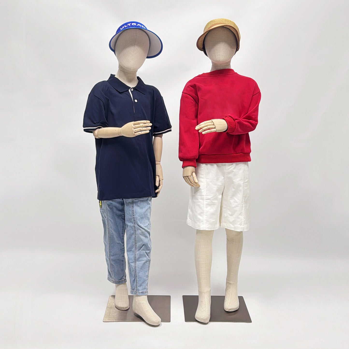 DE-LIANG Kids Mannequin Full Body Child Dress Form – Bamboo Linen Fabric Display Model with Adjustable Wooden Arms for Clothing/Boutique/Window/Retail Showcase