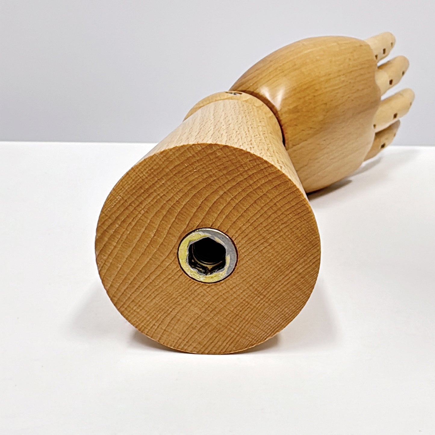 DE-LIANG Wooden Articulated Hand Mannequin – Flexible Wooden Display Hand for Jewelry/Rings/Artistic Styling