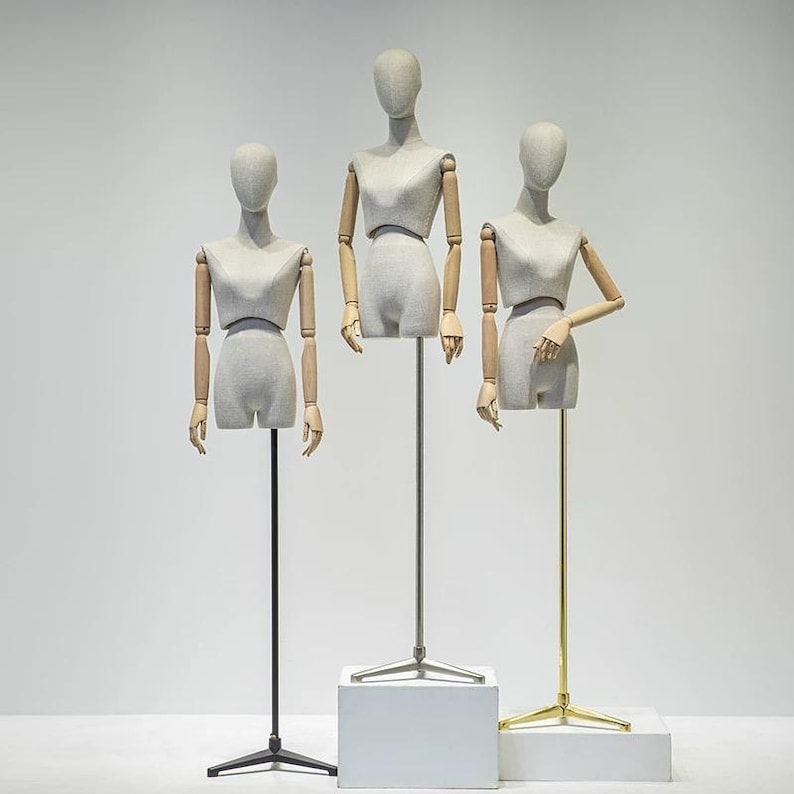 DELIANG Female Mannequin Torso with Thighs – Bamboo Linen Finish & Wooden Arms – Artistic Display Form