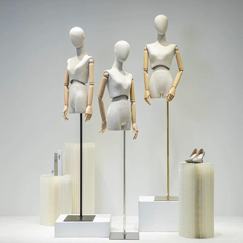 DELIANG Female Mannequin Torso with Thighs – Bamboo Linen Finish & Wooden Arms – Artistic Display Form