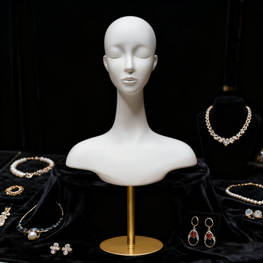 Why Do Head Mannequins Sell More Accessories? The Science of Focused Display
