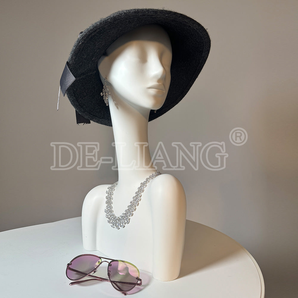 Discover the Elegance of the DE-LIANG Luxury Mannequin Head Stand