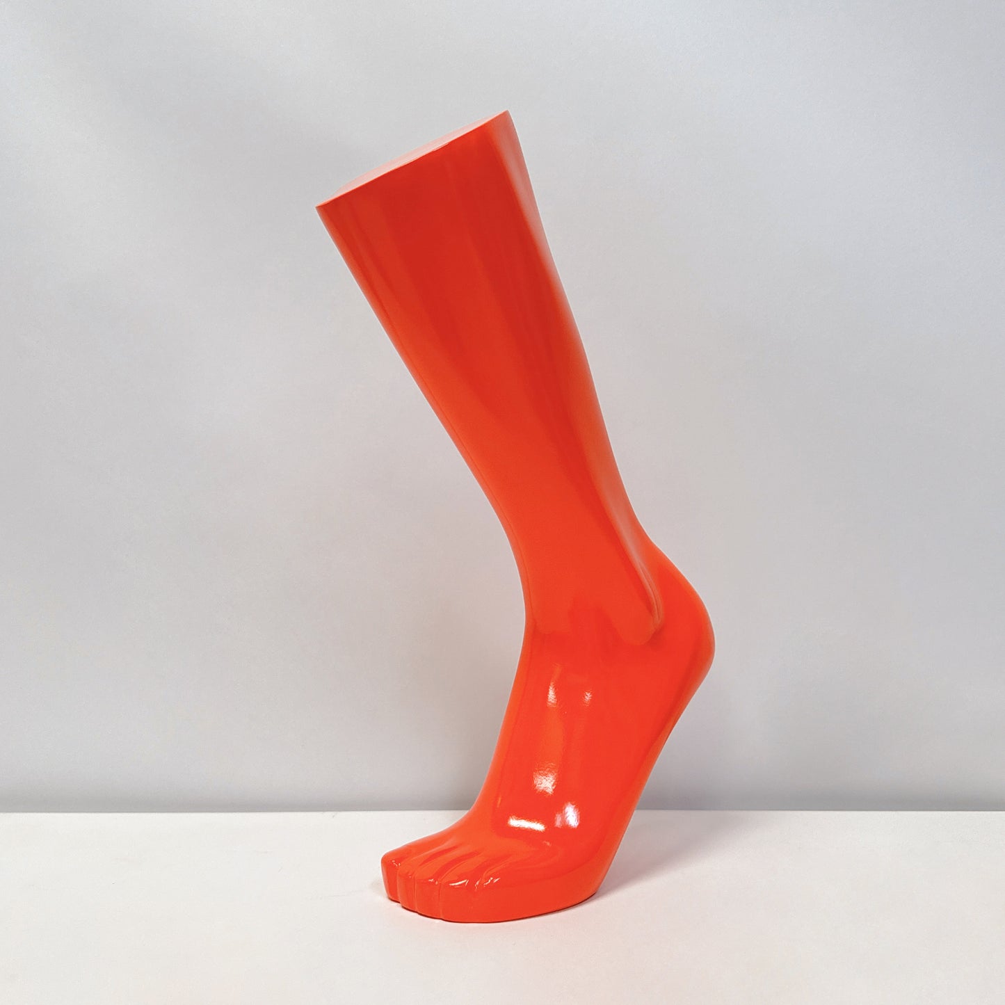 High Quality Male Mannequin Hand,Knee,Leg,Ankle And Foot Protector Props,Orange Mannequin Display Props Use for Retail,Shoe,Socks Display