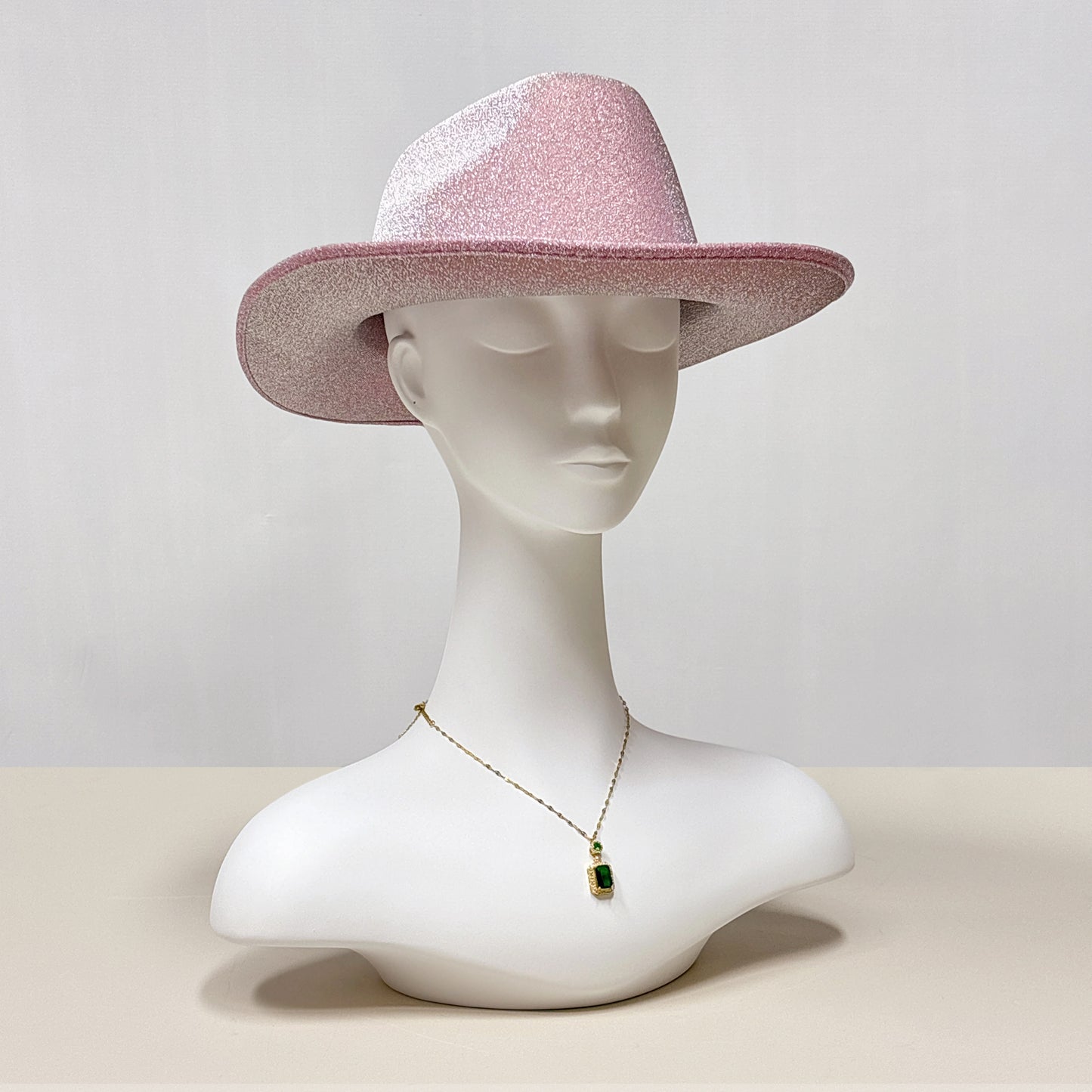 DE-LIANG Luxury Matte White Fiberglass Female Head Mannequin with Optional Metal Base for Jewelry Display Hat Wigs Dsipaly