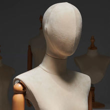 Load image into Gallery viewer, DE-LIANG model props, full body female mannequin display dummy, high gloss matte high-end clothing store female model props DL0011
