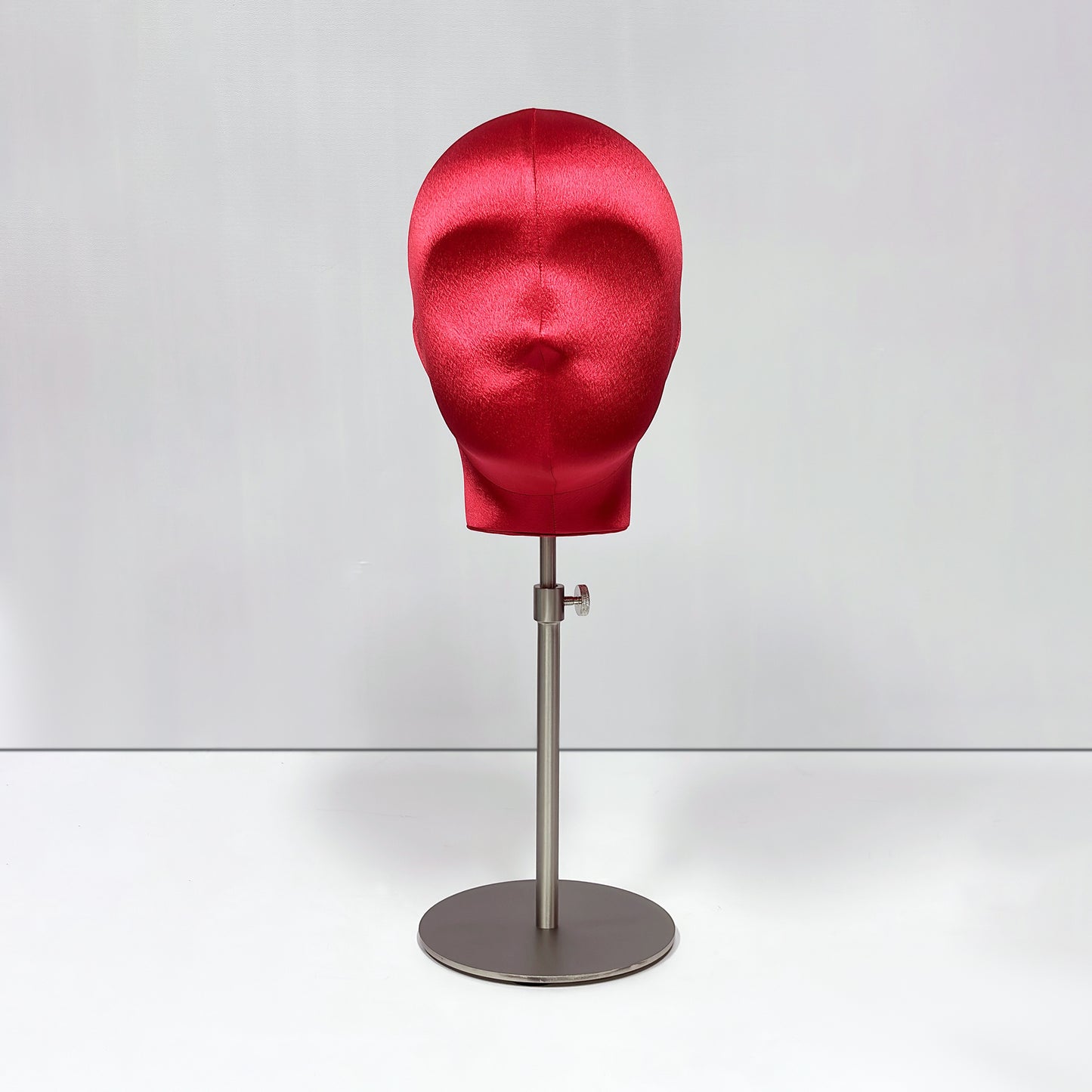 DE-LIANG Plus Size Female Silk Mannequin Head with Adjustable Stand for Wigs & Hats