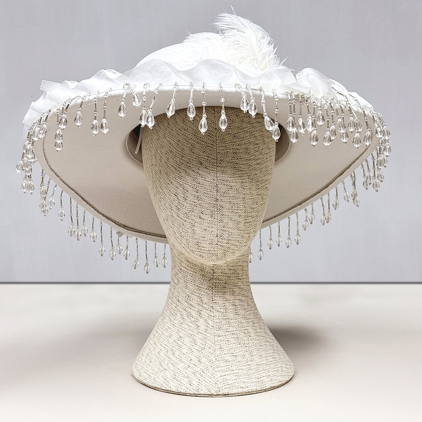 DE-LIANG luxury Pinnable Linen Mannequin Head: Fashion Style Jewelry, Wig, Hat, Sunglasses, Sarves Display