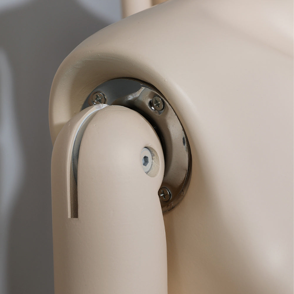 Articulated shoulder joint detail on DE-LIANG female mannequin with movable arms