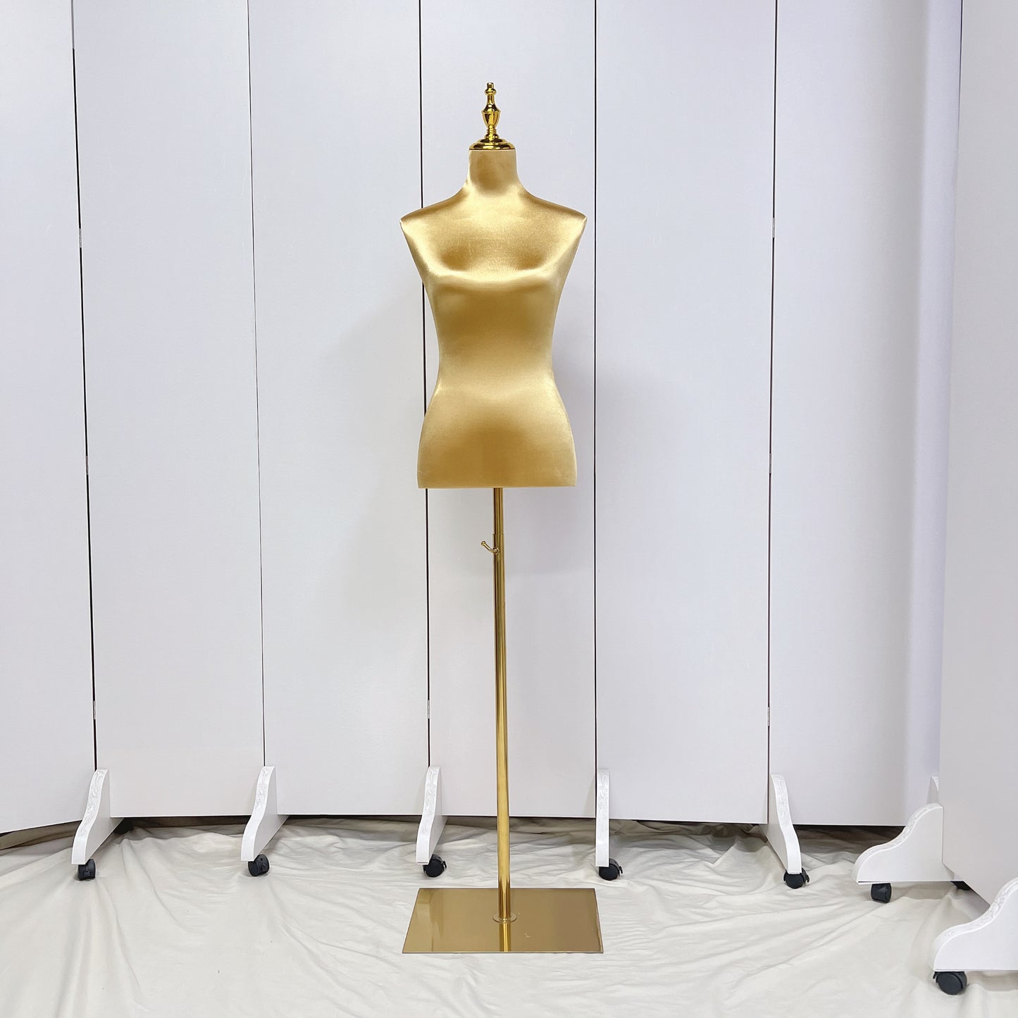 Clearance Satin Female Half Body Mannequin, Adjustable Women Silk Dress form Torso, Clothing Model Props,Lady Display Form with Golden Base DE-LIANG