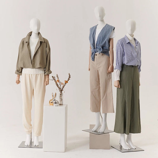 DE-LIANG Mannequin de luxe pour femme grande taille avec bras dorés, mannequin de présentation de torse en daim rose, modèle de présentation de torse de mannequin grande taille