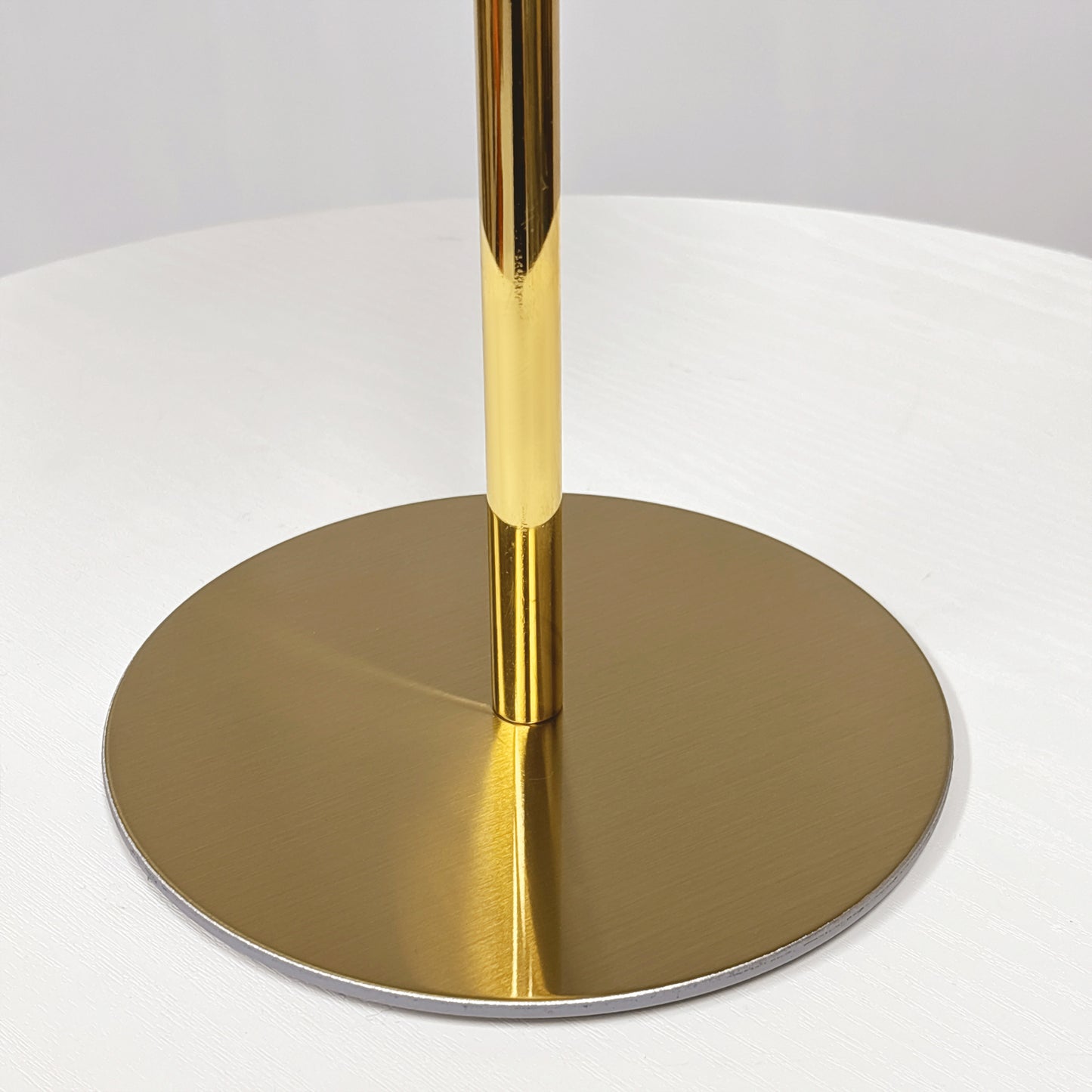 DE-LIANG Woven Rattan Necklace Bust & Hat Display Stand – For Jewelry and Hat Display