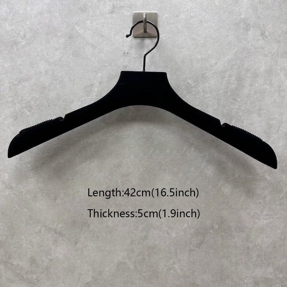 DE-LIANG Premium Black Velvet Non-Slip Clothes & Pants Hangers | Suits Dresses | Gold Hook