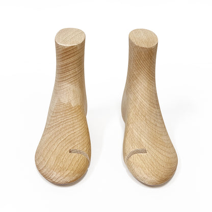 DE-LIANG Solid Wood Tabi Foot Form – Shoe Last & Display Stand for Sandals, Flip Flops