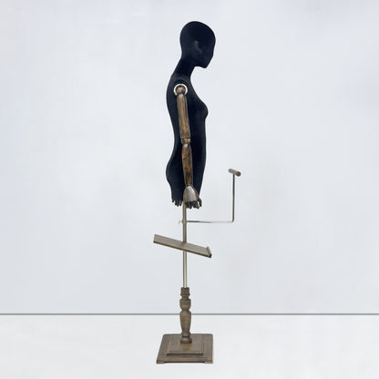 DE-LIANG Velvet Half Body Mannequin for Clothing Boutique & Retail Display | 4 Colors