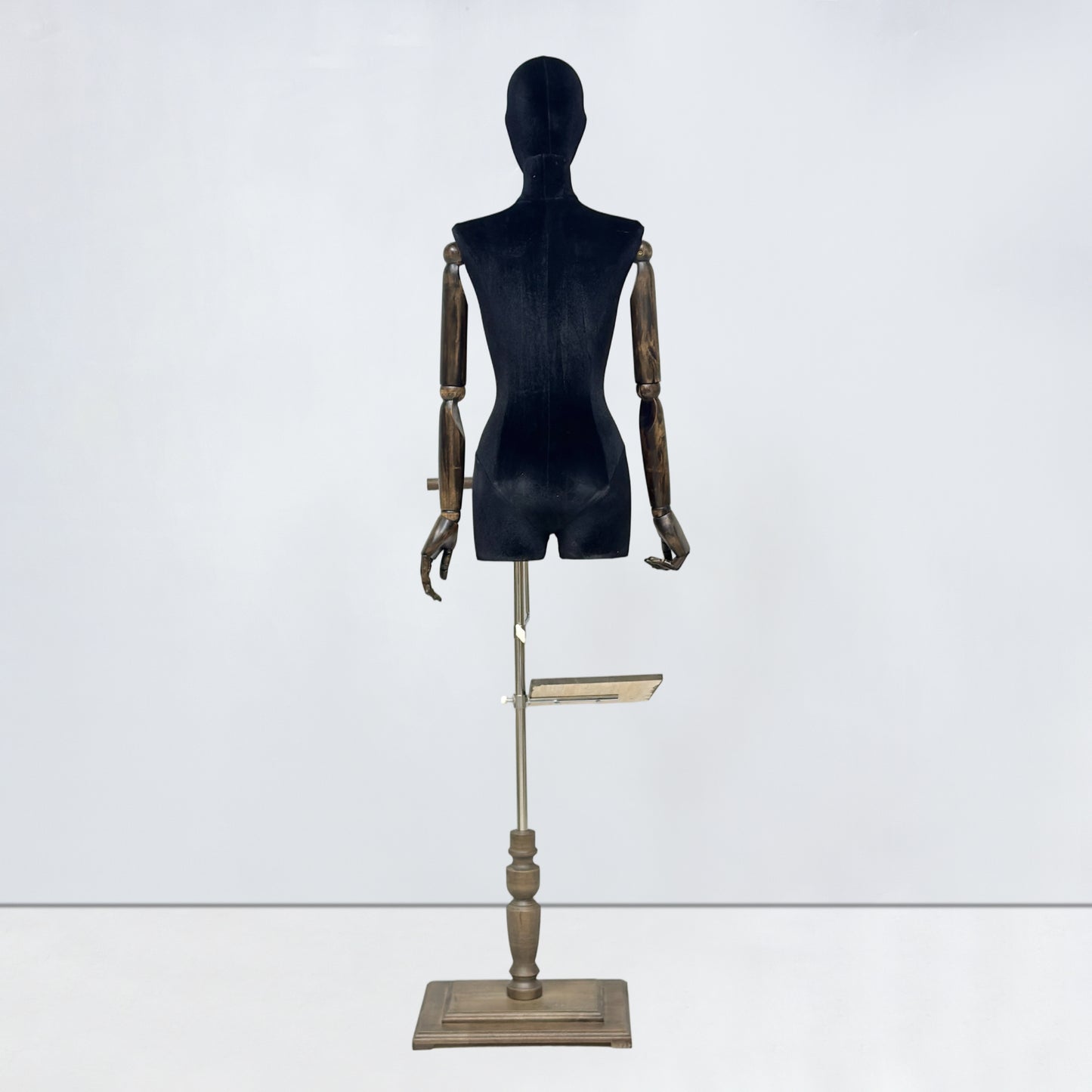 DE-LIANG Velvet Half Body Mannequin for Clothing Boutique & Retail Display | 4 Colors