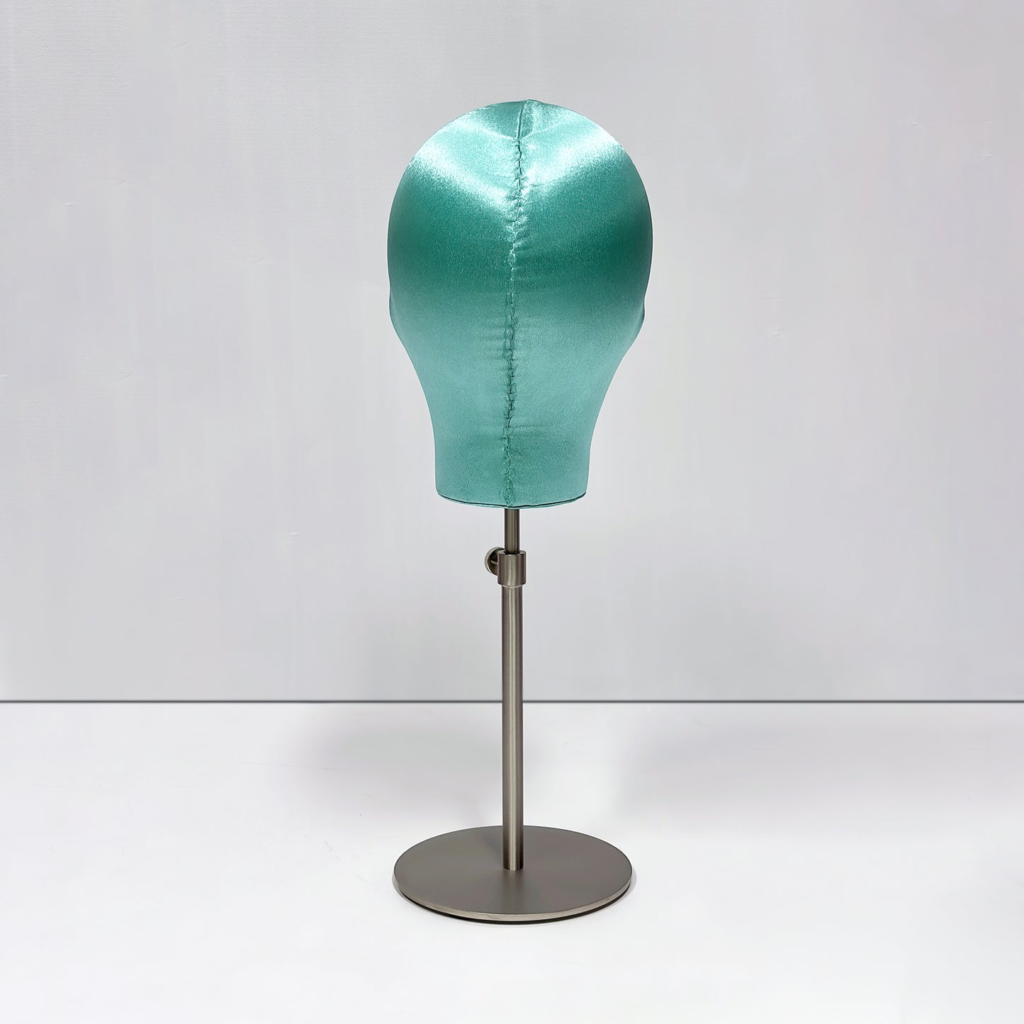 DE-LIANG Plus Size Female Silk Mannequin Head with Adjustable Stand for Wigs & Hats