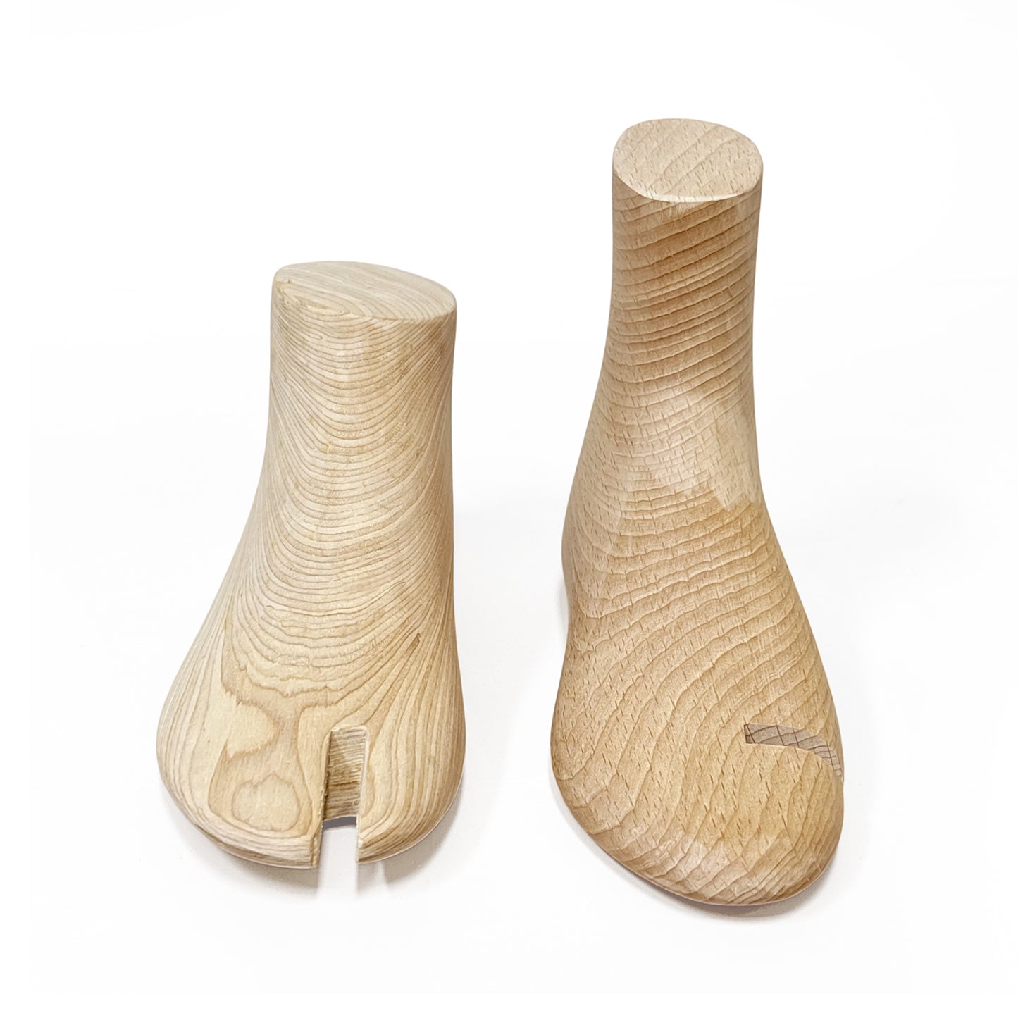 DE-LIANG Solid Wood Tabi Foot Form – Shoe Last & Display Stand for Sandals, Flip Flops