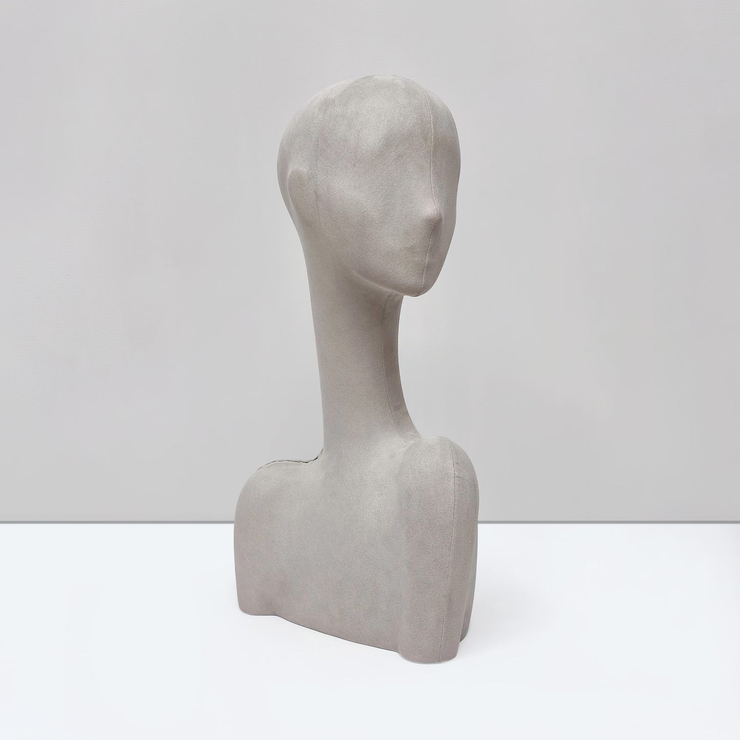 DE-LIANG Swan Neck Velvet Mannequin Head, Fiberglass Wig & Jewelry Display