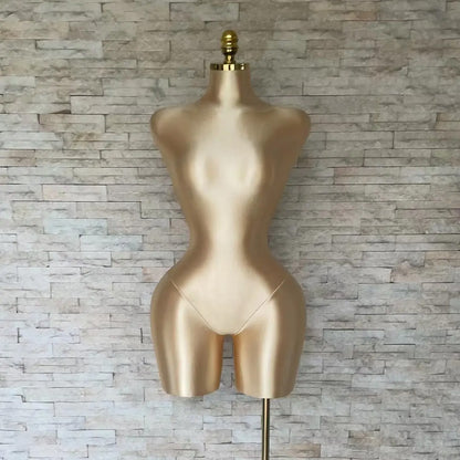 Mannequin de corps féminin élégant en satin en forme de S, torse de robe pour femme réglable, accessoires de modèle de vêtements, forme d'affichage pour femme avec base en métal