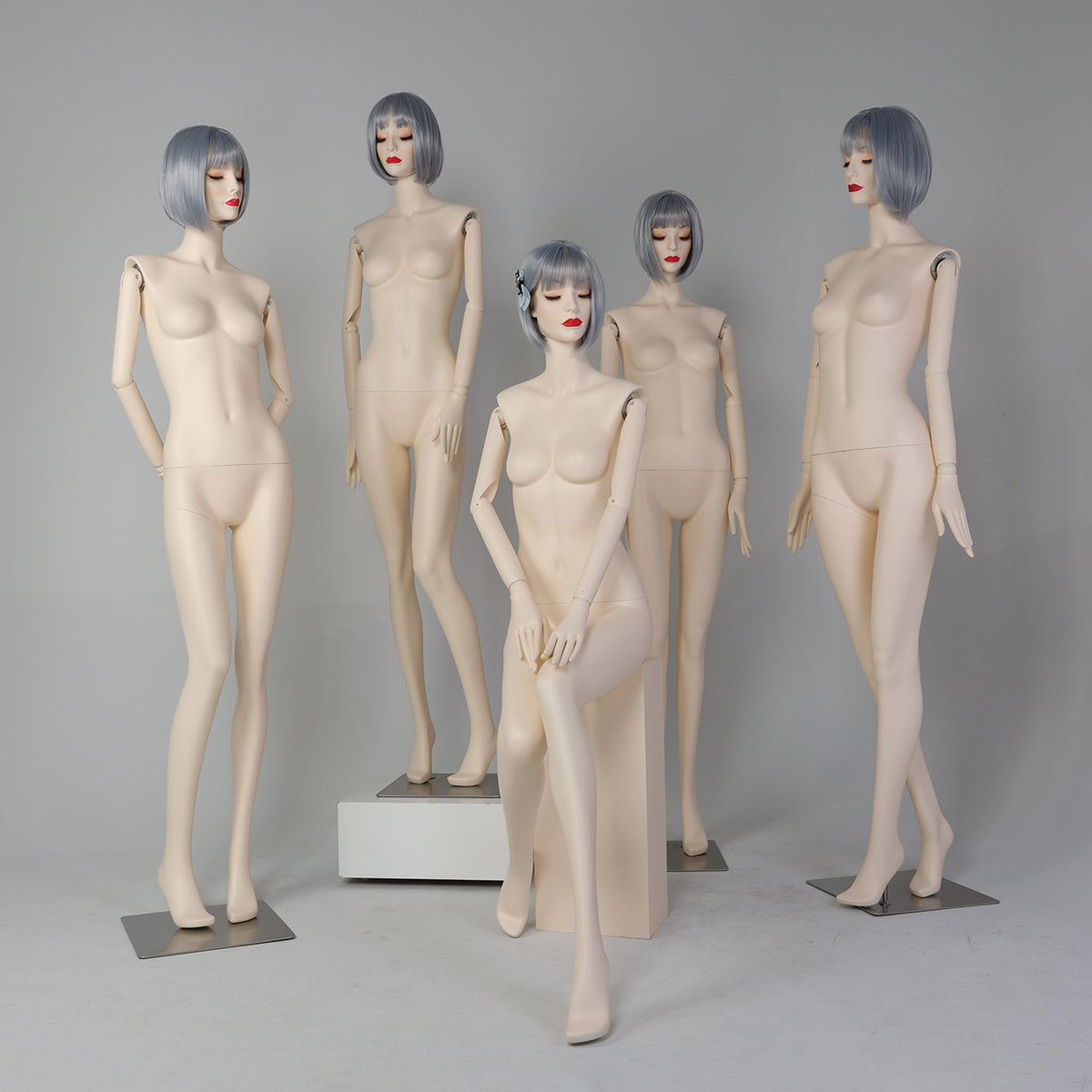 DE-LIANG Red Lip female full body mannequins with multiple standing and seated poses for fashion retail