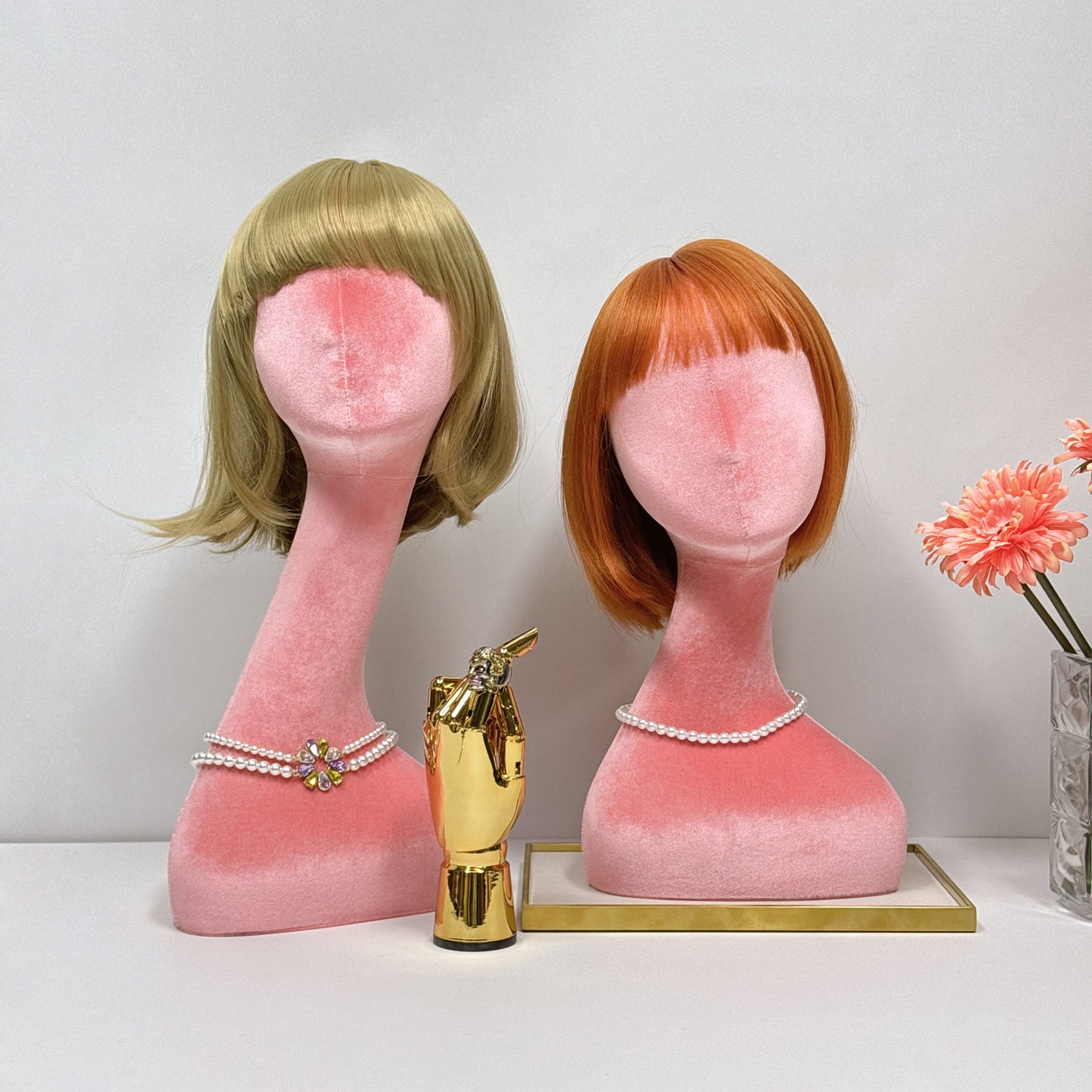 DE-LIANG Mannequin Head, Long Neck Velvet Mannikin Head for Wig Hat Jewelry Display, Pink Head Model for Window Display,1pcs