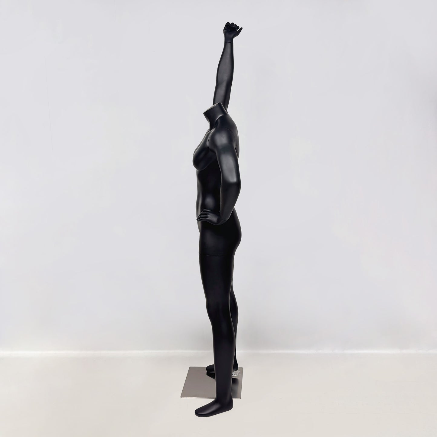 DE-LIANG Athletic Female Mannequin Headless Full Body for Gym Sportswear Display