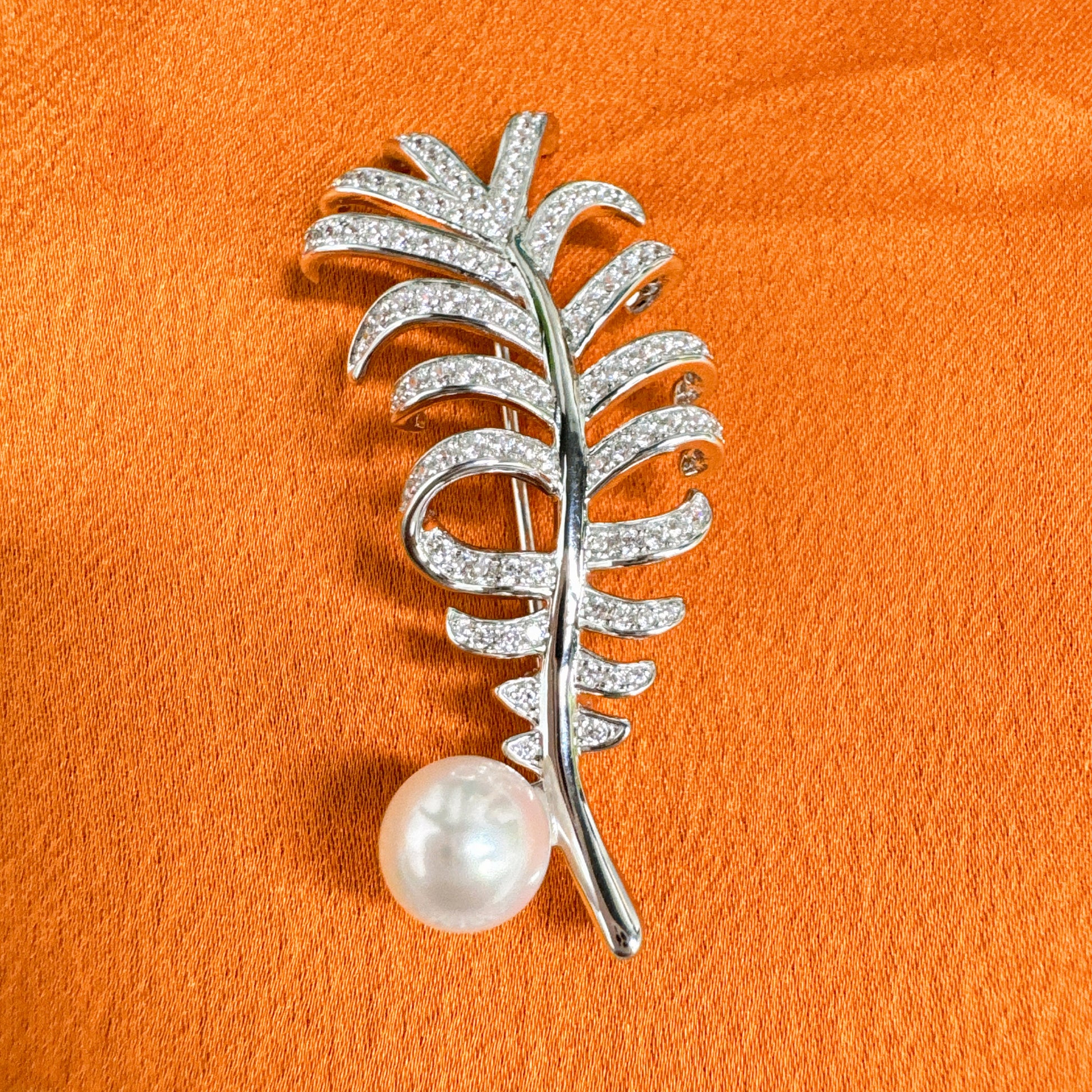 Handmade feather pearl brooch, women's brooches pins, jewelry ring, mother's day gifts, dress accessories,silver feathers broaches crafts DE-LIANG