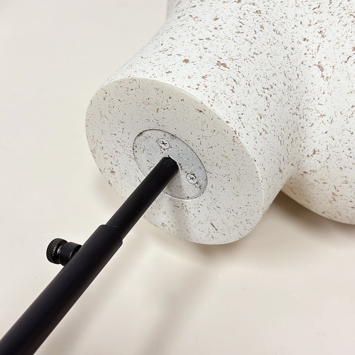 DE-LIANG Marble Head & Hand Display for Wigs, Hats, Sunglasses, Gloves & Jewelry