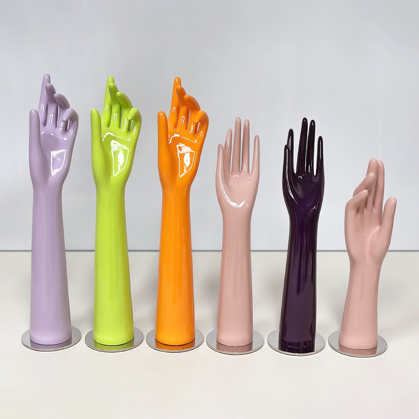 DE-LIANG Jewelry Hand Display Stand | Mannequin Hand for Rings & Bracelets | 6 Colors