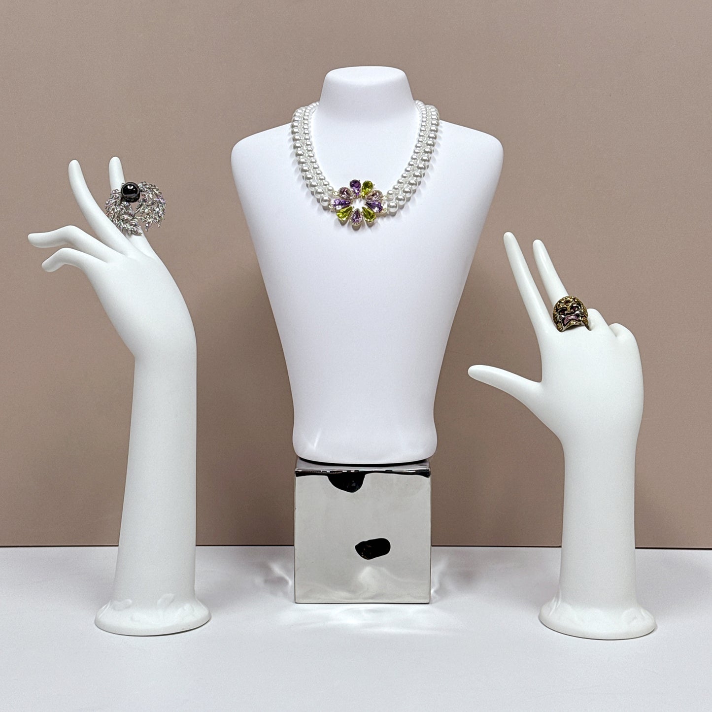 DE-LIANG Black Jewelry Display Set – Bust Display Stand & Jewelry Holder Ring Display Hand for Necklaces, Rings, and Accessories, Perfect for Home, Store & Trade Show Displays