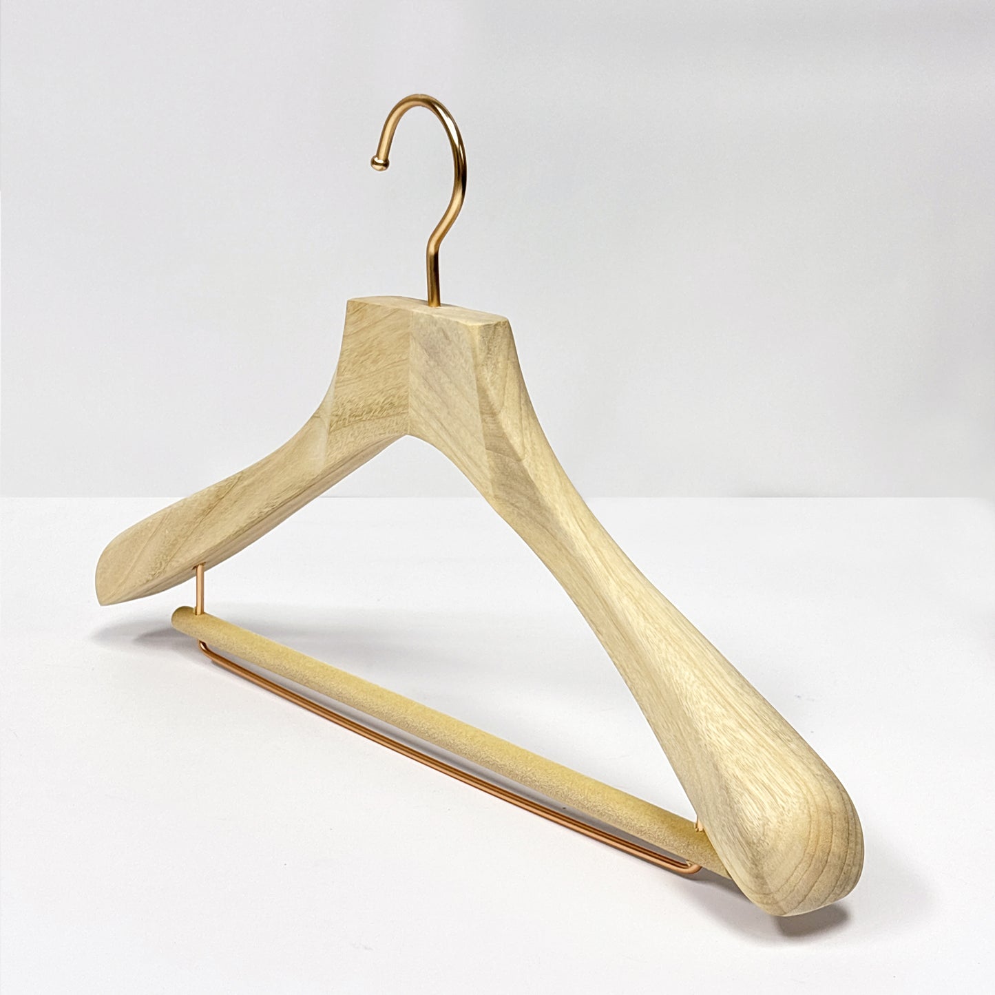 Natural Camphor Wood Hanger Wardrobe Clothing Store Home Suit Clothes Hanging Non-Slip Hanger ,Smooth White Finish Wooden Dress Hangers50pcs