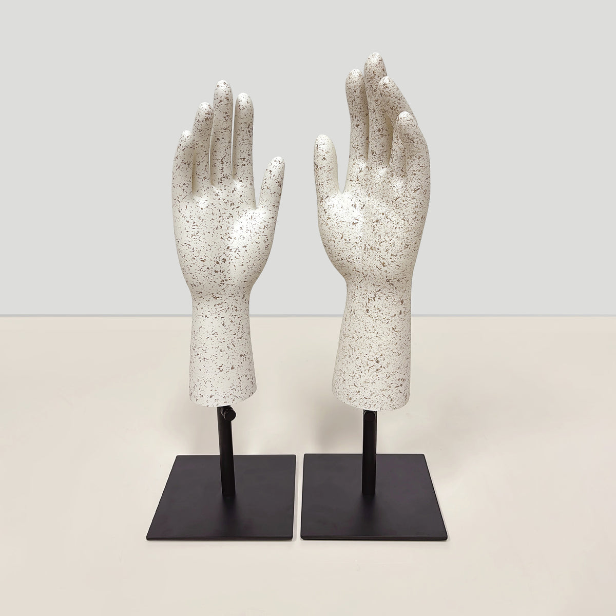 DE-LIANG Marble Head & Hand Display for Wigs, Hats, Sunglasses, Gloves & Jewelry