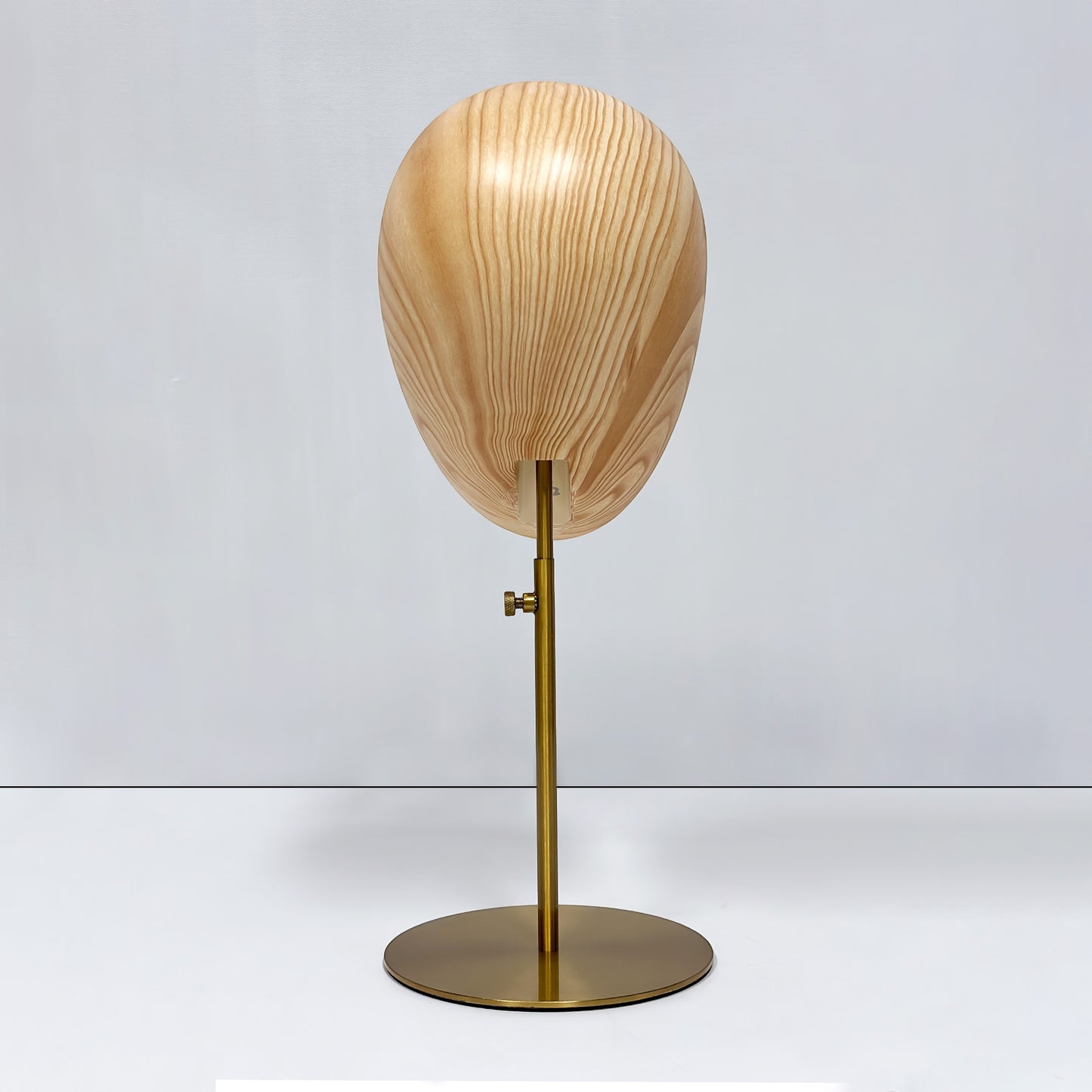 DE-LIANG Fiberglass Mannequin Head Stand for Hats & Wigs | Wood Grain & White