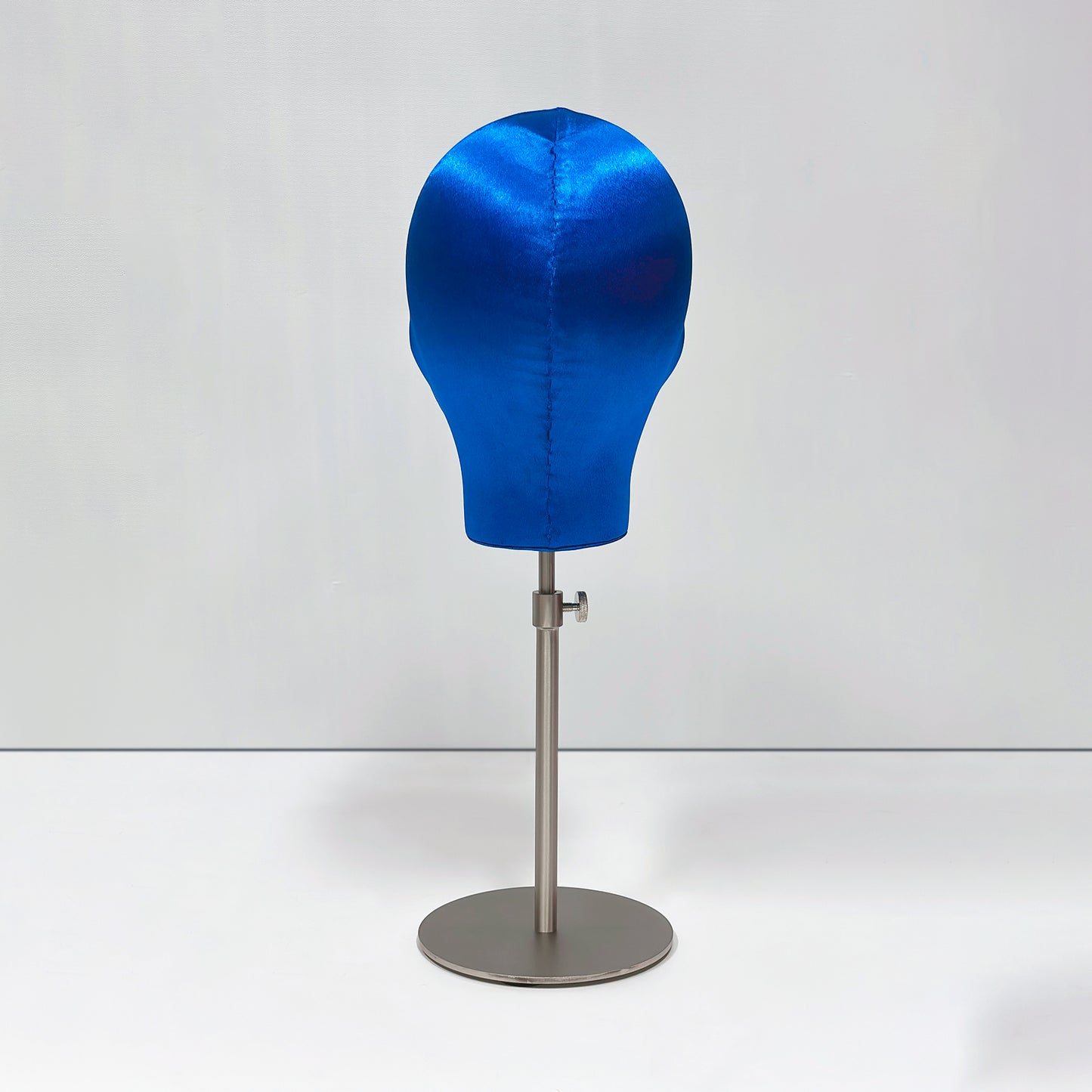 DE-LIANG Plus Size Female Silk Mannequin Head with Adjustable Stand for Wigs & Hats