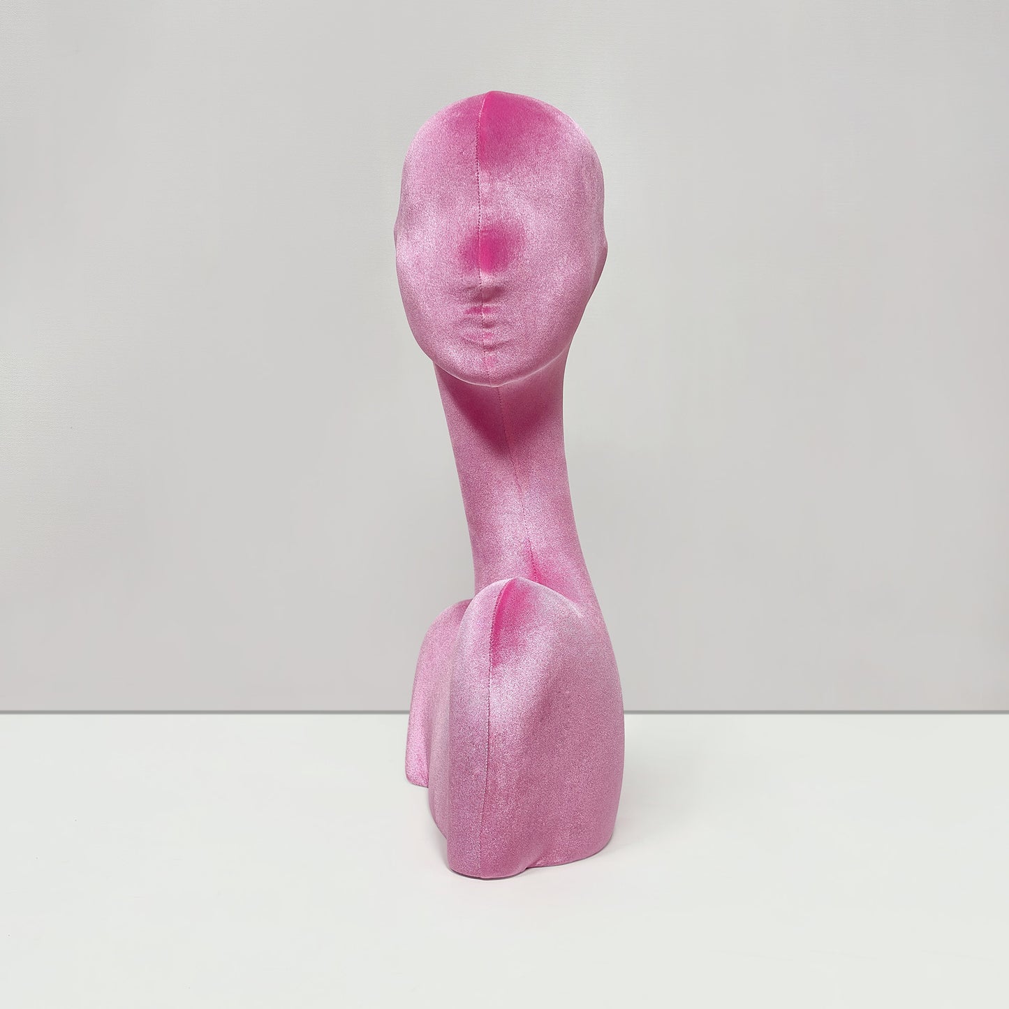DE-LIANG Swan Neck Velvet Mannequin Head, Fiberglass Wig & Jewelry Display