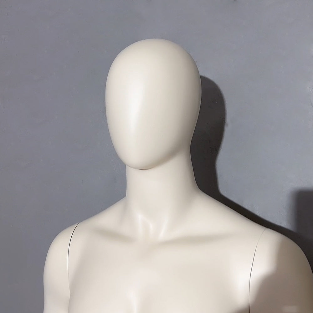 Eurohandisplay FC-11W Women's Display Mannequin Matt White Face Arm
