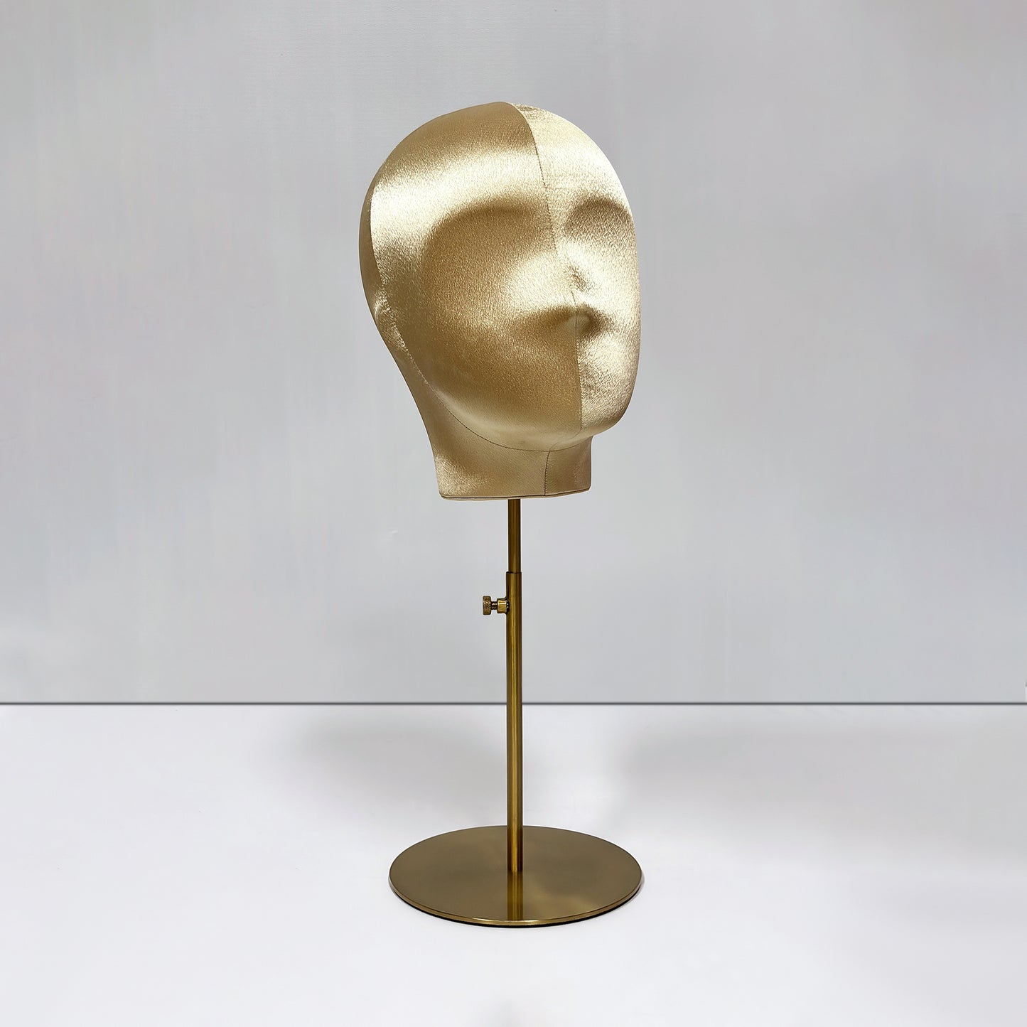 DE-LIANG Plus Size Female Silk Mannequin Head with Adjustable Stand for Wigs & Hats